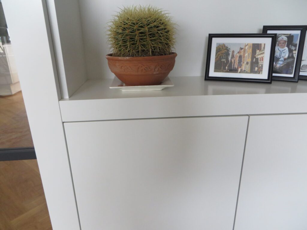 Moderne kamer en suite van Interieuver detailfoto scaled 1