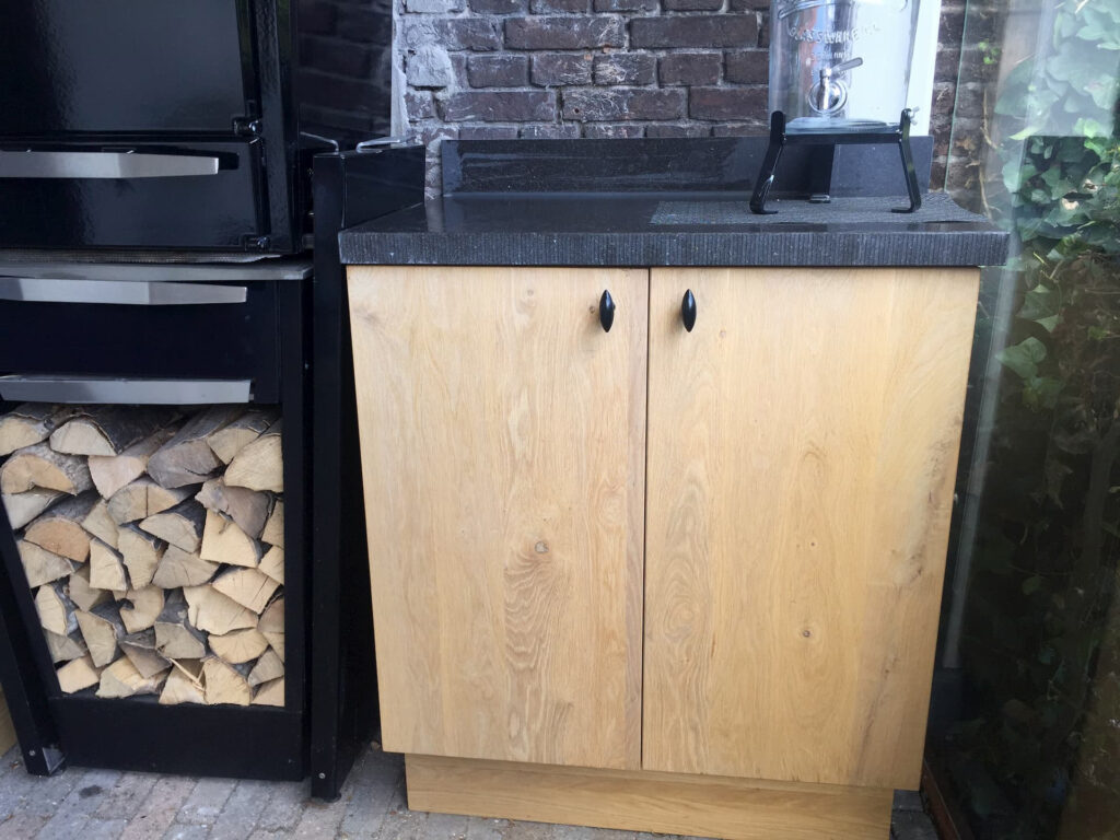 Interieuver - buitenkeuken in Geervliet